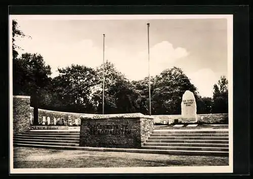 AK Berlin, Zentralfriedhof Friedrichsfelde, Gräber der Grossen Sozialisten
