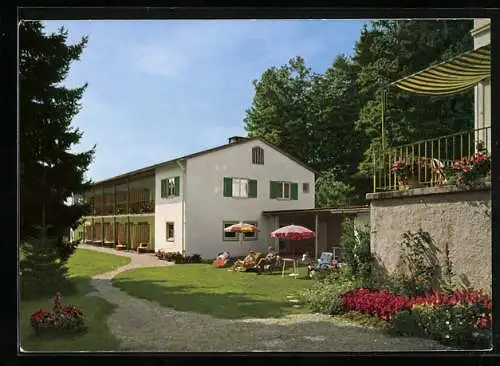 AK Murnau / Staffelsee, Naturheilklinik St. Uli mit Garten