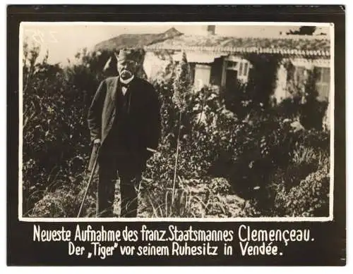 Fotografie unbekannter Fotograf und Ort, Georges Clemenceau in seinem Ruhesitz in Vendée, französischer Staatsmann