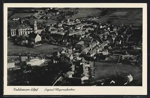 AK Waldsassen /Obpf., Teilansicht mit Kirche, Fliegeraufnahme