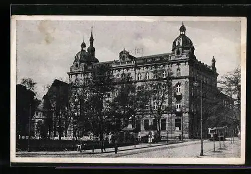 AK Plzen, Strassenbahn vor dem Hotel Continental