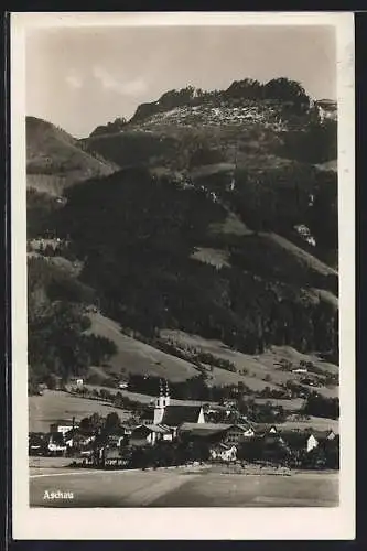 AK Aschau / Chiemgau, Ortsansicht am Bergfuss