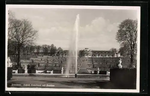 AK Potsdam, Schloss Sanssouci mit Fontäne