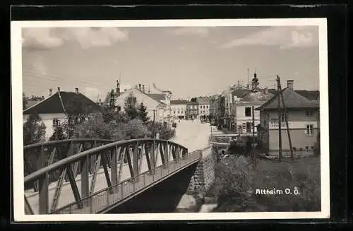 AK Altheim, Blick von der Flussbrücke zum Ort