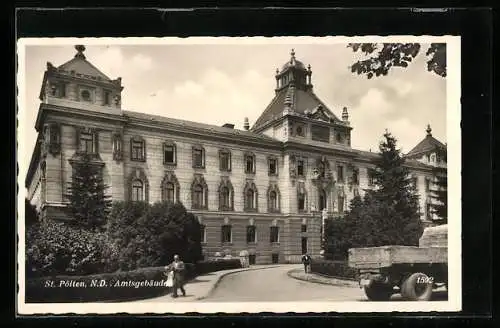 AK St. Pölten, Amtsgebäude mit Strassenpartie