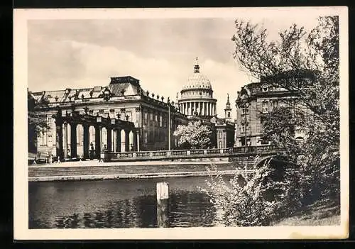 AK Potsdam, Stadtschloss, Nikolaikirche u. Palast-Hotel