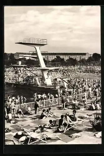 AK Berlin-Pankow, Freibad, Sprungturm