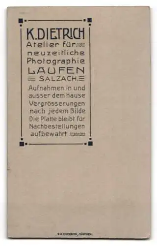 Fotografie Karl Dietrich, Laufen / Salzach, junge Frau aus Bayern im Trachtenkleid mit Halskette