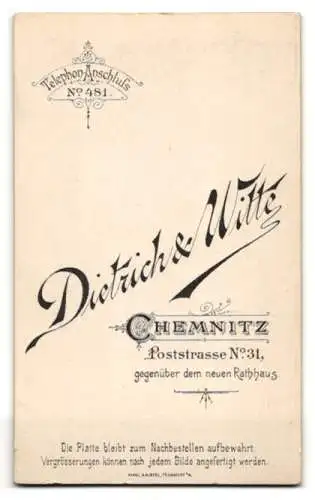 Fotografie Dietrich & Witte, Chemnitz, junger Schulknabe mit Schulranzen, Schulanfang