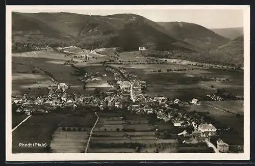 AK Rhodt / Pfalz, Totale aus der Luft gesehen