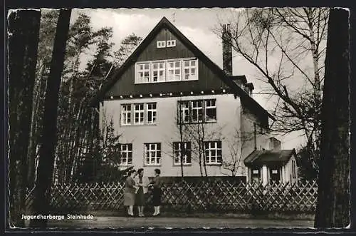 AK Steinhude, Jugendherberge mit Strassenpartie