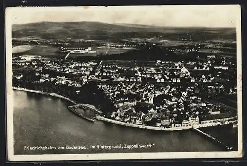 AK Friedrichshafen am Bodensee, Teilansicht, Im Hintergrund Zeppelinwerft