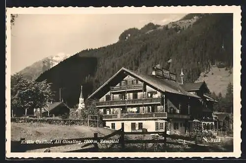 AK Ginzling /Zillertal, Krölls Gasthof Alt Ginzling mit Kirche und Bergpanorama