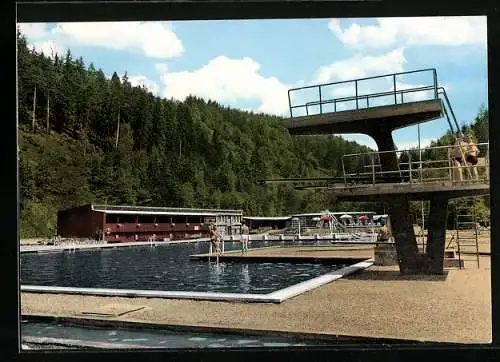 AK Wirsberg im Fichtelgebirge, Schwimmbad mit Sprungturm