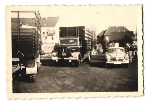 15 Fotografien Ansicht Mülheim-Styrum, Mittelstrasse 7, Lastwagen-Fuhrpark Fa. A. Kuhlen, Magirus, Mercedes Benz, Büssing