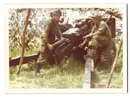 9 Fotografien unbekannter Fotograf, Ansicht Gemünda, Bundeswehr-Übung mit Artillerie & Lastwagen an der Zonengrenze