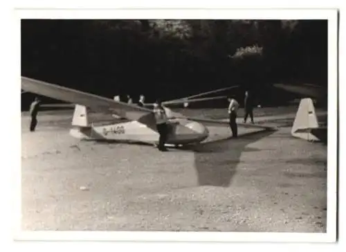 11 Fotografien Ansicht Kirchheim / Teck, Segelflugplatz Hahnweide, Segelflugzeuge auf dem Flugplatz