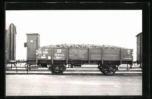 Fotografie Deutsche Reichsbahn, Eisenbahn Güterwaggon Nr. 25-21-72