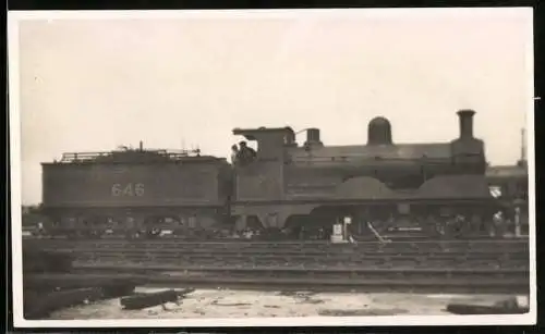 Fotografie britische Eisenbahn, Dampflok, Tender-Lokomotive Nr. 646