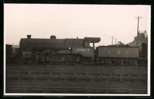 Fotografie britische Eisenbahn, Dampflok LMS, Tender-Lokomotive Nr. 10437