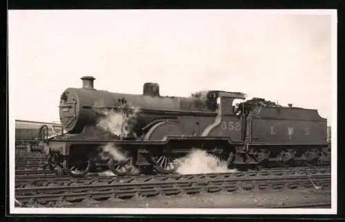 Fotografie britische Eisenbahn, Dampflok LMS, Tender-Lokomotive Nr. 652