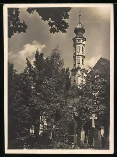 Fotografie unbekannter Fotograf, Ansicht Augsburg, Kirche mit Friedhof