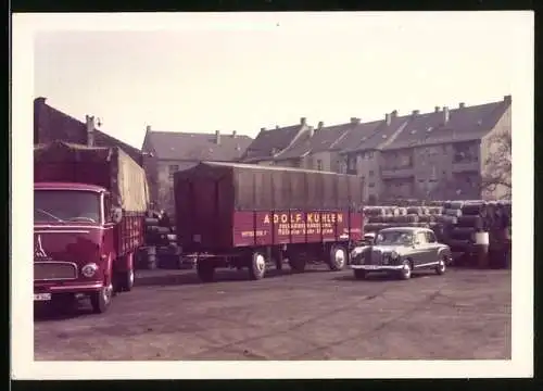 Fotografie unbekannter Fotograf, Ansicht Mülheim-Styrum, Mittelstr. 7, Lastwagen Magirus-Deutz Fasshandlung Adolf Kuhlen