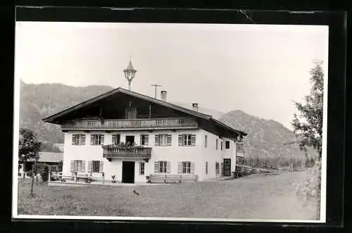 AK Kössen /Tirol, Blick auf die Pension Wiesenhof