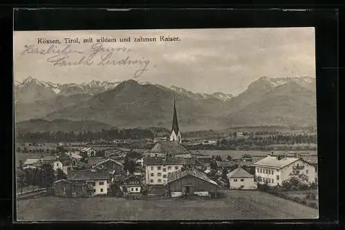 AK Kössen /Tirol, Ortsansicht gegen Wilden und Zahmen Kaiser