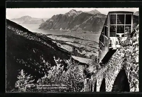 AK Stoos, Drahtseilbahn Schwyz-Stoos mit Blick auf den Vierwaldstättersee