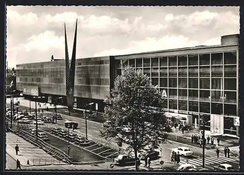 AK Düsseldorf, Haupteingang Messe-Gelände und Bahnhof