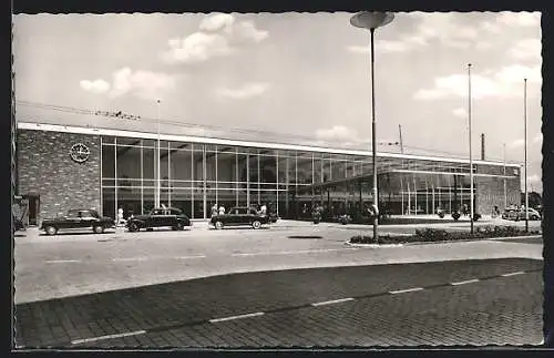 AK Pforzheim, Bahnhof, Vorderansicht