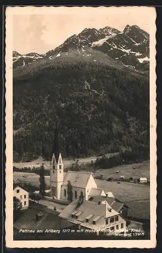 AK Pettneu am Arlberg, Blick auf den Ort mit Gasthof Hirschen und Hohen Riffler