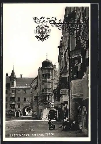 AK Rattenberg am Inn, Strassenpartie mit Feinkosthandlung