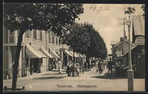 AK Vaxholm, Hamngatan