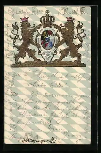 AK Bayern, Wappen mit Löwen, Krone und bayerischem Muster, Golddruck