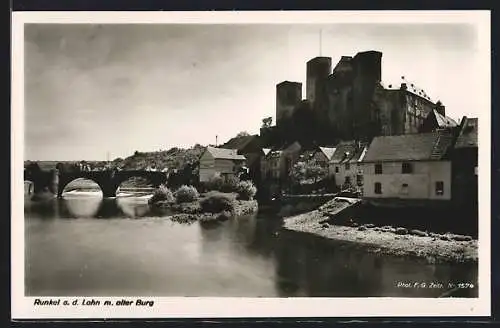 AK Runkel a. d. Lahn, Uferpartie mit alter Burg
