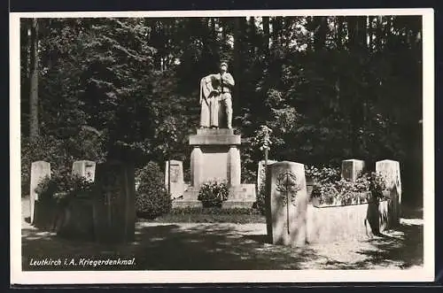 AK Leutkirch, Partie am Kriegerdenkmal