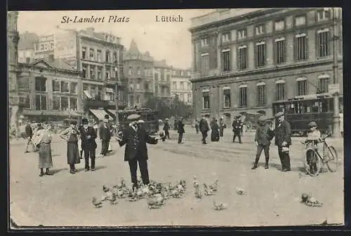 AK Liege, Place Saint-Lambert, Le charmeur de pigeons, Strassenbahn