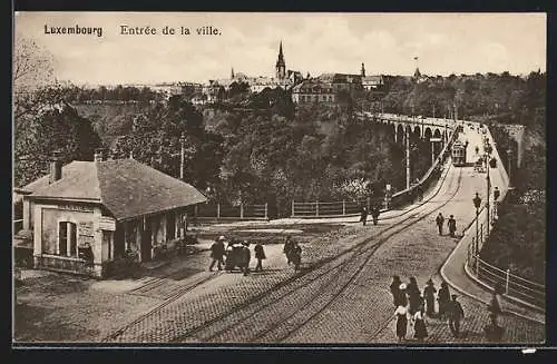 AK Luxembourg, Entrée de la ville, Strassenbahn