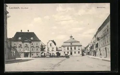 AK Lambach /Ob.-Oest., Strassenpartie am Marktplatz