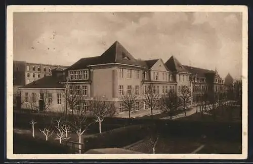 AK Aken /Elbe, Mädchenschule aus der Vogelschau