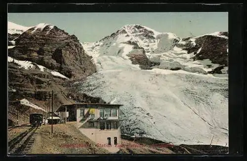 AK Eigergletscher, Station der Jungfraubahn mit Mönch, Bergbahn
