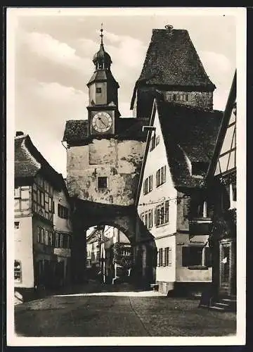 AK Rothenburg o. Tbr., Strassenpartie am Markusturm