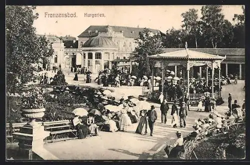 AK Franzensbad, Gäste im Kurgarten