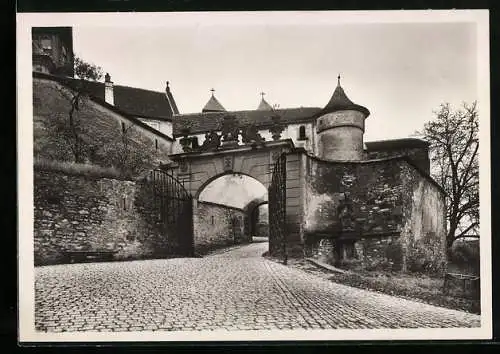 Foto-AK Deutscher Kunstverlag, Nr. 6: Grosskomburg, Ehemal. Benediktinerkloster, Äusseres Tor