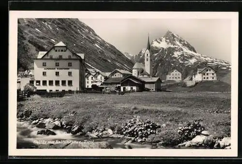 AK Galtür /Tirol, Gasthof Alpenhaus Fluchthorn, die Kirche und die Ballunspitze