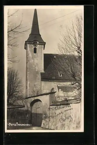 AK Petzenkirchen, Die Kirche im Herbst