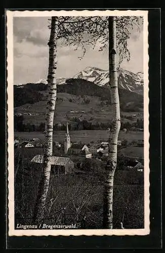 AK Lingenau /Bregenzerwald, Ortsansicht gegen die Berge