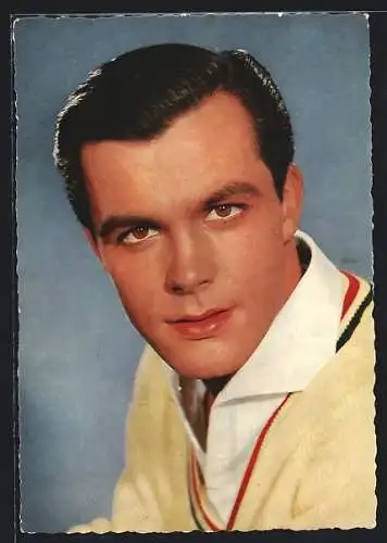 AK Schauspieler Toni Sailer mit hellem Pullover